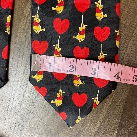 Disney Winnie the Pooh Hearts Black and Red Tie - Picture 4 of 6